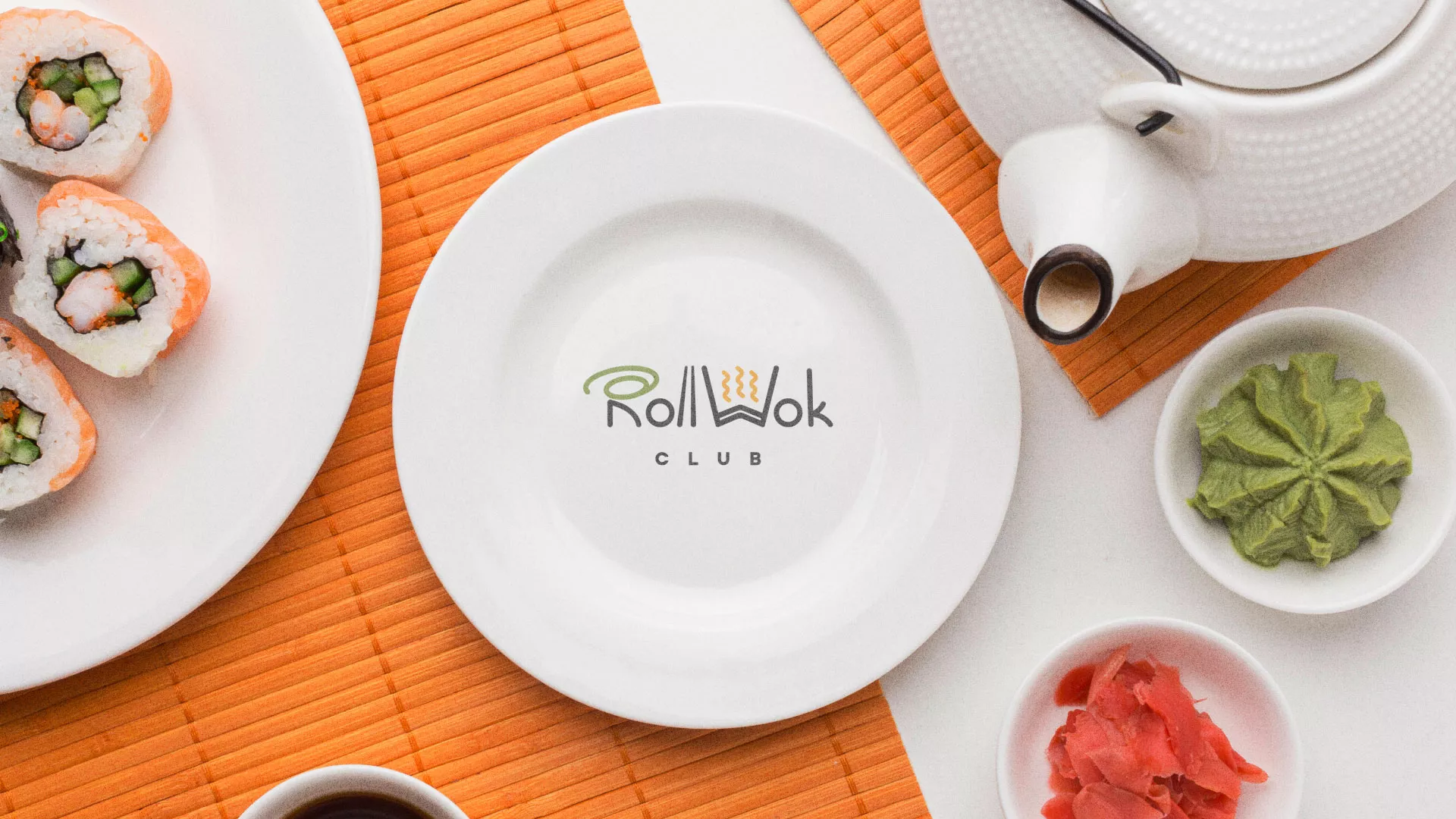 Разработка логотипа и фирменного стиля суши-бара «Roll Wok Club» в Светогорске